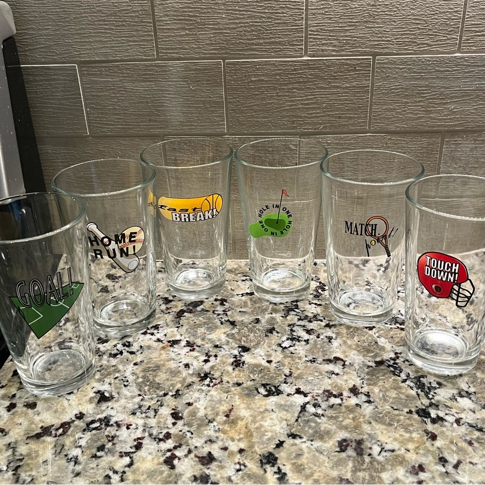 Set of 6 Vintage Libby Sport Logo Beer Glasses - Football/Baseball/Golf/Tennis